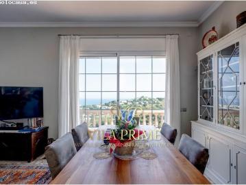 ESPACTACULAR CHALET CON VISTAS AL MAR, ALELLA