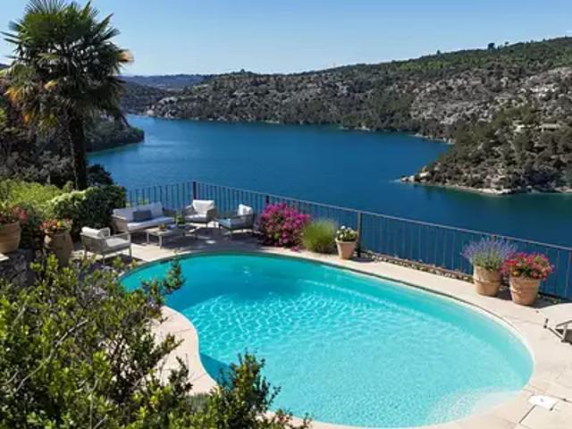 Esparron de Verdon 04800 Achat / Vente maison 6 pièces t6 piscine terrasse