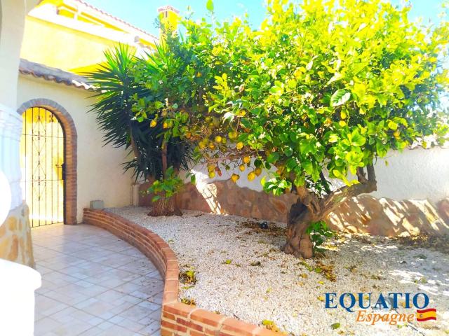 España Alicante Villa con vistas a la piscina 130m² Santa pola