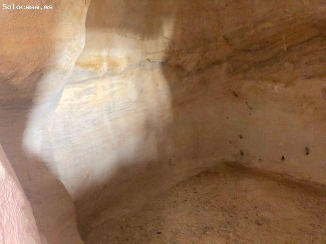 Especial casa cueva con parcela
