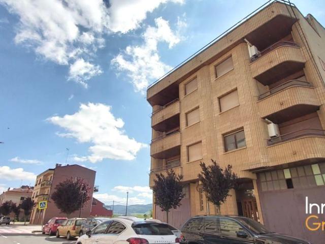 ¡ ESPECIAL INVERSORES! SE VENDE CASA COMPLETA CON PAJAR TRASERO EN EL CENTRO DE LA CIUDAD
