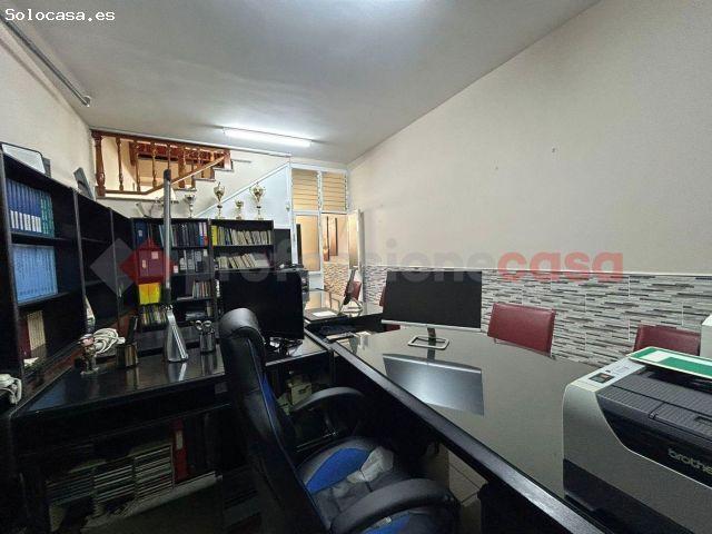 Espectacular casa terrera en exclusiva en el centro de Vecindario – amplitud, confort y espacios úni
