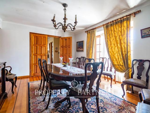 Espectacular Casa Ubicada En El Corazón De San Joa.