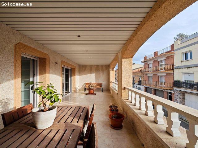 ESPECTACULAR CASA UNIFAMILIAR A VILANOVA DEL CAMÍ – BARRI DE LA PAU