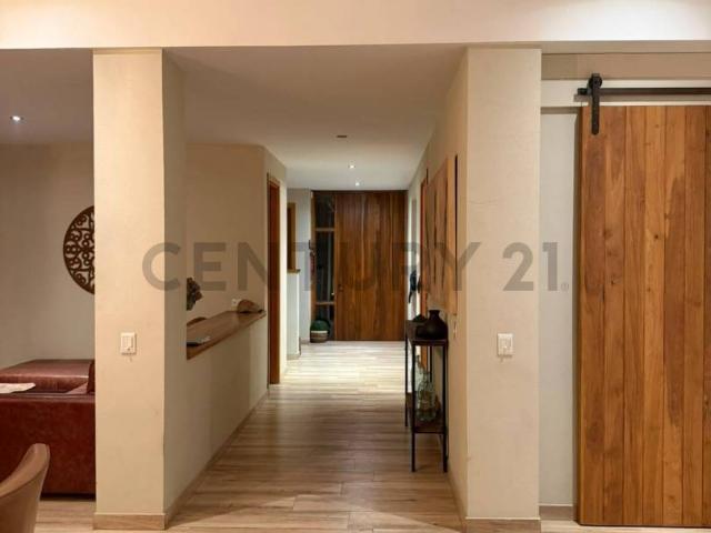 Espectacular casa a la laguna en alquiler con muebles en Castaños, Nordelta