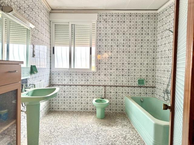 ESPECTACULAR CASA CON 2 PISOS Y LOCAL COMERCIAL EN LA FONT D,EN CARROZ