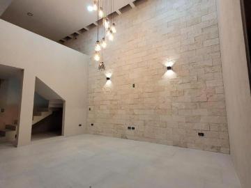 ESPECTACULAR CASA CON JARDIN A ESTRENAR A SOLO 4 MINuTOS DE CENTRO DE SAN MIGUEL