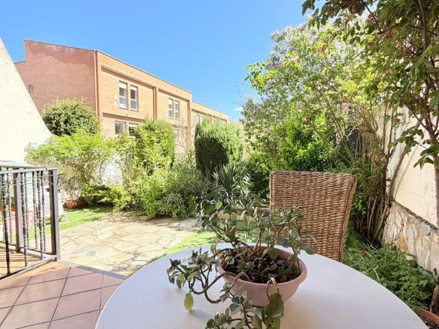 Espectacular casa con jardín en Los Pajaritos: espacio, luz y un sinfín de posibilidades