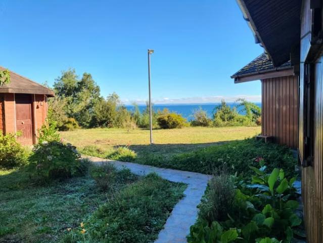 Espectacular casa con orilla de Lago Puerto Varas | 2 dormitorios por 35050.00 en Puerto Varas