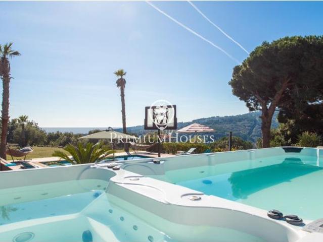 Espectacular casa con licencia turística en Arenys de Munt, con vistas panorámicas al mar y la monta