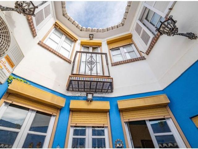 ESPECTACULAR CASA CON LICENCIA TURÍSTICA EN EXPLOTACIÓN EN EL CORAZÓN DEL ALBAYCIN