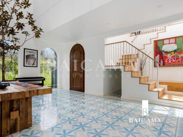 Espectacular casa con magnífico diseño en el corazón de Acatitlan Valle de Bravo
