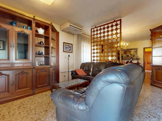 Espectacular casa con parcela en Huércal de Almería