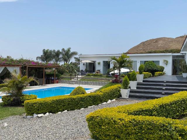 Espectacular Casa de Campo en Venta en Pachacámac