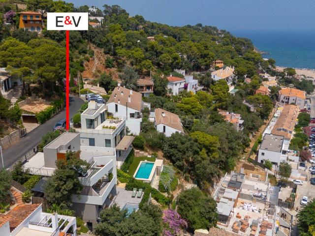 Espectacular casa de diseño con vistas al mar 294m² Begur