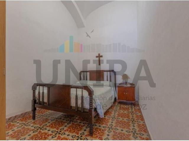 ESPECTACULAR CASA EN TALAVERA LA REAL