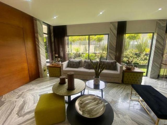 Espectacular Casa en Venta Dentro de una Privada en Bosque Real