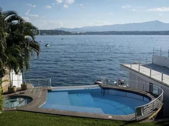 Espectacular casa en Venta en Tequesquitengo