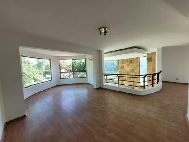 Espectacular casa en venta en Condominio Las Fuentes | 6 dormitorios por 17950.00 en Calera de Tango