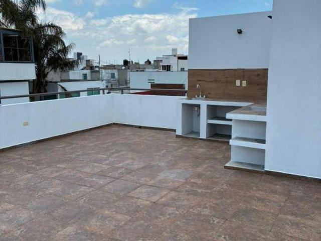 Casa en Venta o Renta en Barrio del Alto, Tlaxcala | 3 Recámaras y Roof Garden