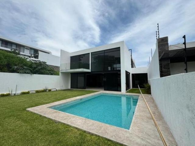 Espectacular casa en Burgos Corinto, sur de Cuernavaca vigilancia 24/7