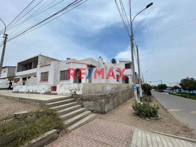 Espectacular Casa En Esquina San Bartolo