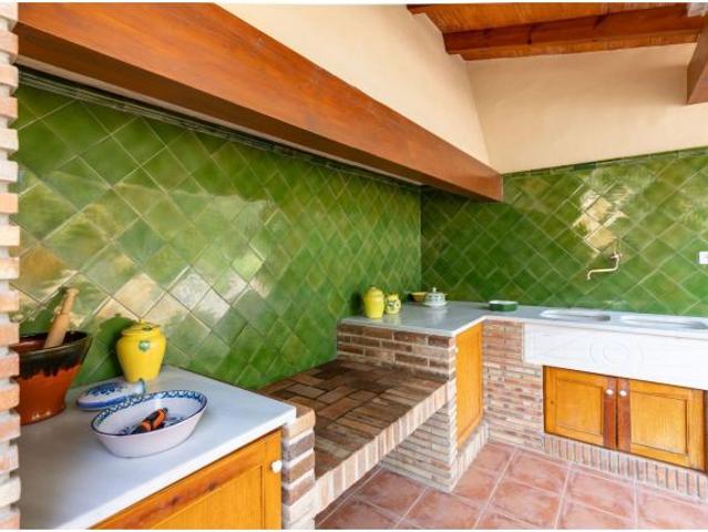 ESPECTACULAR CASA EN NAQUERA