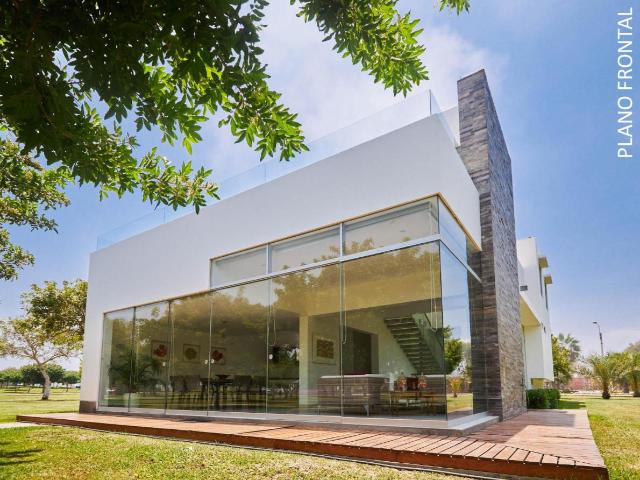 Espectacular Casa en Playa la Isla, Asia