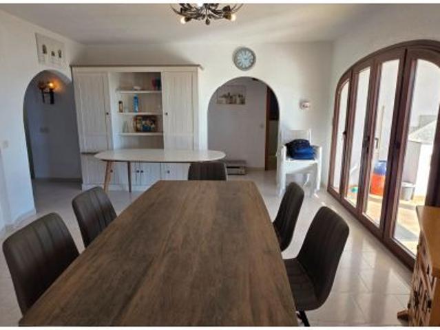 Espectacular casa en primera línea de mar Calafat
