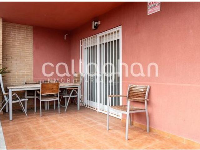 Espectacular casa en Real de Gandia: 3 entradas, buhardilla, piscina y gran zona industrial