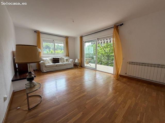 Espectacular Casa Independiente en El Poal: 399 m2, Gran Luminosidad, Piscina y Ascensor