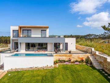 Espectacular casa na costa com vistas panorâmicas sobre o ma. 0m² Atouguia Da Baleia