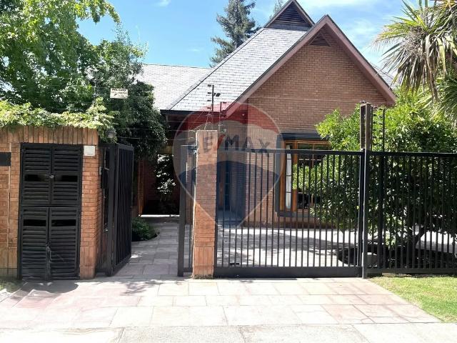 Espectacular casa remodelada en lo barnechea 5d/6b | 5 dormitorios por 29250.00 en Lo Barnechea