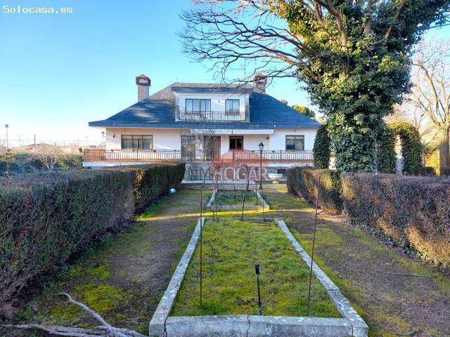 ESPECTACULAR CHALET CON PARCELA EN HERVENCIAS, ÁVILA 05004
