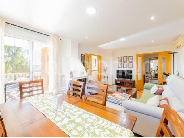 Espectacular chalet en Monte Jucar