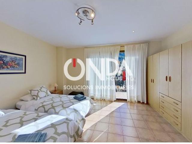 ¡ESPECTACULAR CHALET EN BENAVENT DE LA CONCA!