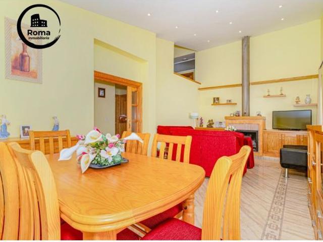 ¡Espectacular Chalet en Tocon, Illora con piscina privada!
