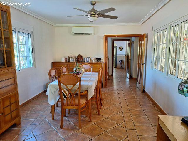 Espectacular chalet en venta, en exclusiva urbanización