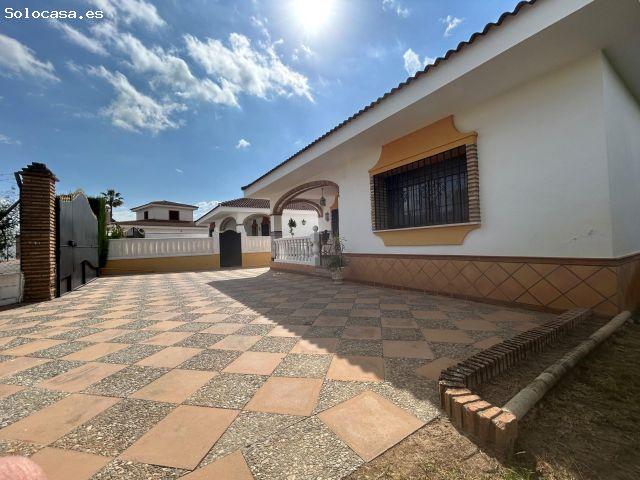 ESPECTACULAR CHALET HIPOTECABLE CON PISCINA EN ALCOLEA