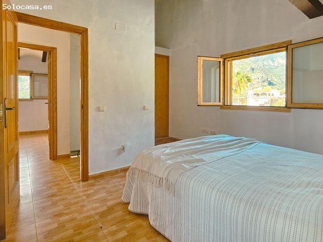 ESPECTACULAR CHALET INDEPENDIENTE CON PISCINA, TERRENO Y DOS VIVIENDAS