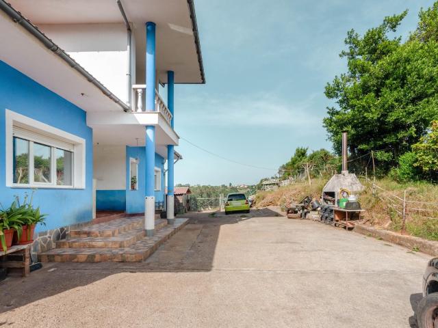 Espectacular chalet independiente en Llanera con 9.857m2 de parcela