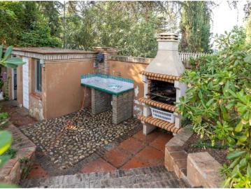 ESPECTACULAR CHALET VILLA INDEPENDIENTE