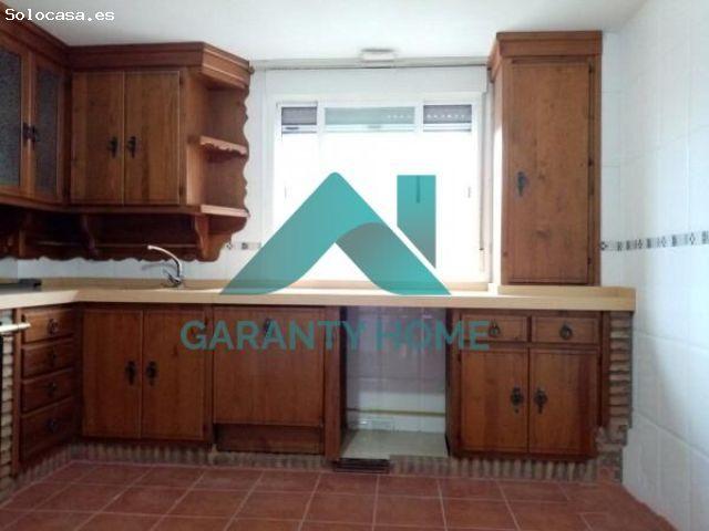 ? ¡ESPECTACULAR ADOSADO EN CÁCERES EL VIEJO CON PISCINA COMUNITARIA! LIBRE 1 DE OCTUBRE