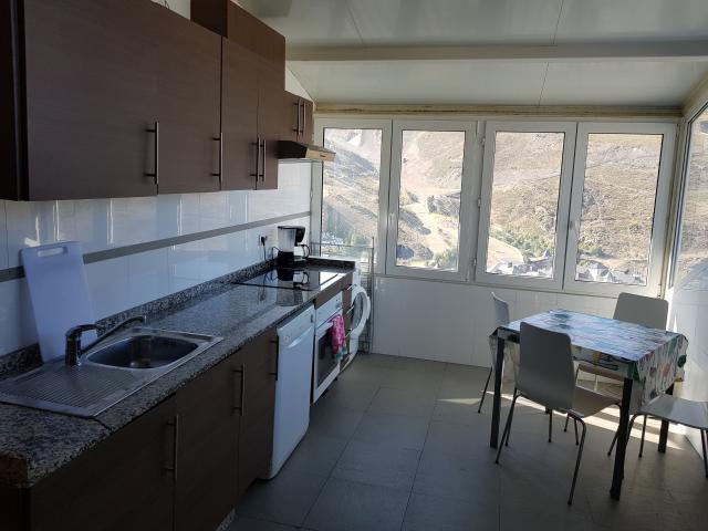 espectacular apartamento 4 dormitorios y 4 baños, 2 garajes