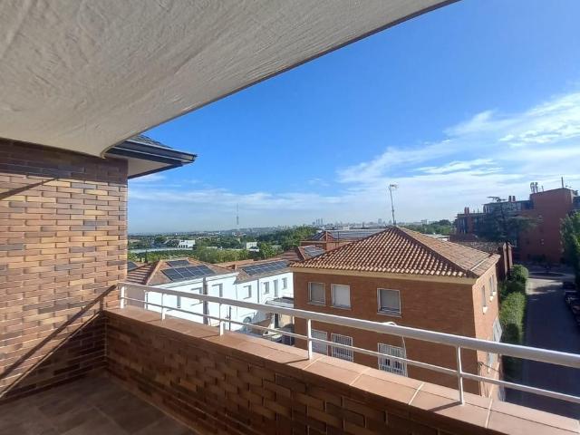 ESPECTACULAR ÁTICO