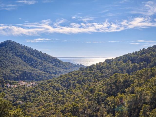 Espectacular ático con solárium, vistas al mar y a la montaña en Valverde Santa Eulalia, Ibiza