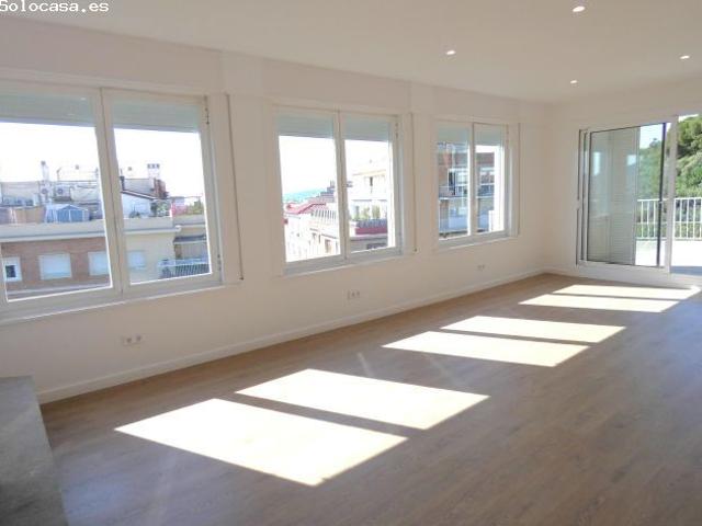 Espectacular Ático Dúplex de 236m2 con Vistas Panorámicas en Sant Gervasi Galvany