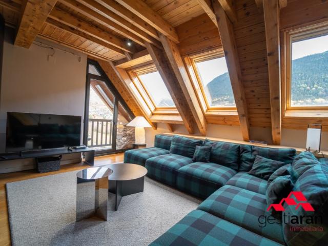 Espectacular ático totalmente reformado de 125 m², exterior y con acabados de alta gama, en venta en Gessa