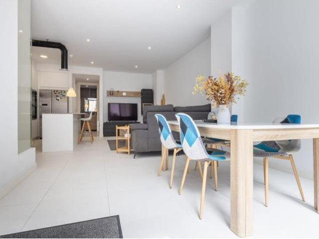 Espectacular bajo vivienda de techos altos PREMIUM en ZALAETA A Coruña