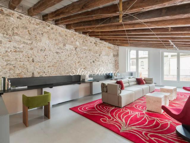 Espectacular dúplex a estrenar en Plaza de Sant Just 234m²
